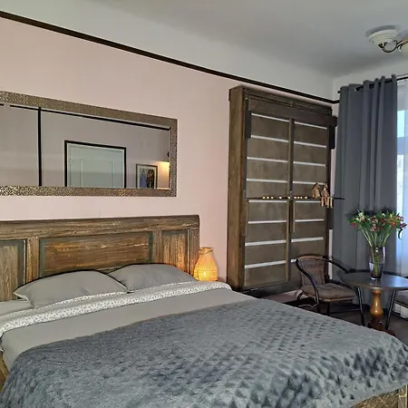 דירה Brother Louie *